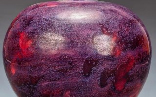 钧瓷存放禁忌，温差过大容易损伤钧瓷釉层