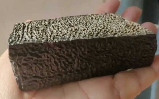 皴纹密布，天造石章——藏在皱纹石里的自然图腾