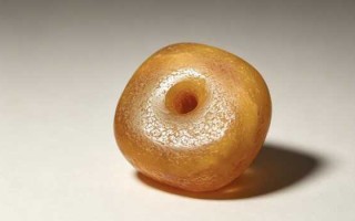 百年老蜜蜡饼珠：时光沉淀的温润藏韵