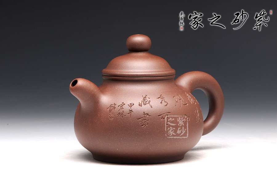 全手工VS半手工紫砂壶（一句话核心：壶身是否用石膏模具定型，嘴把、明针两者都是手工做）