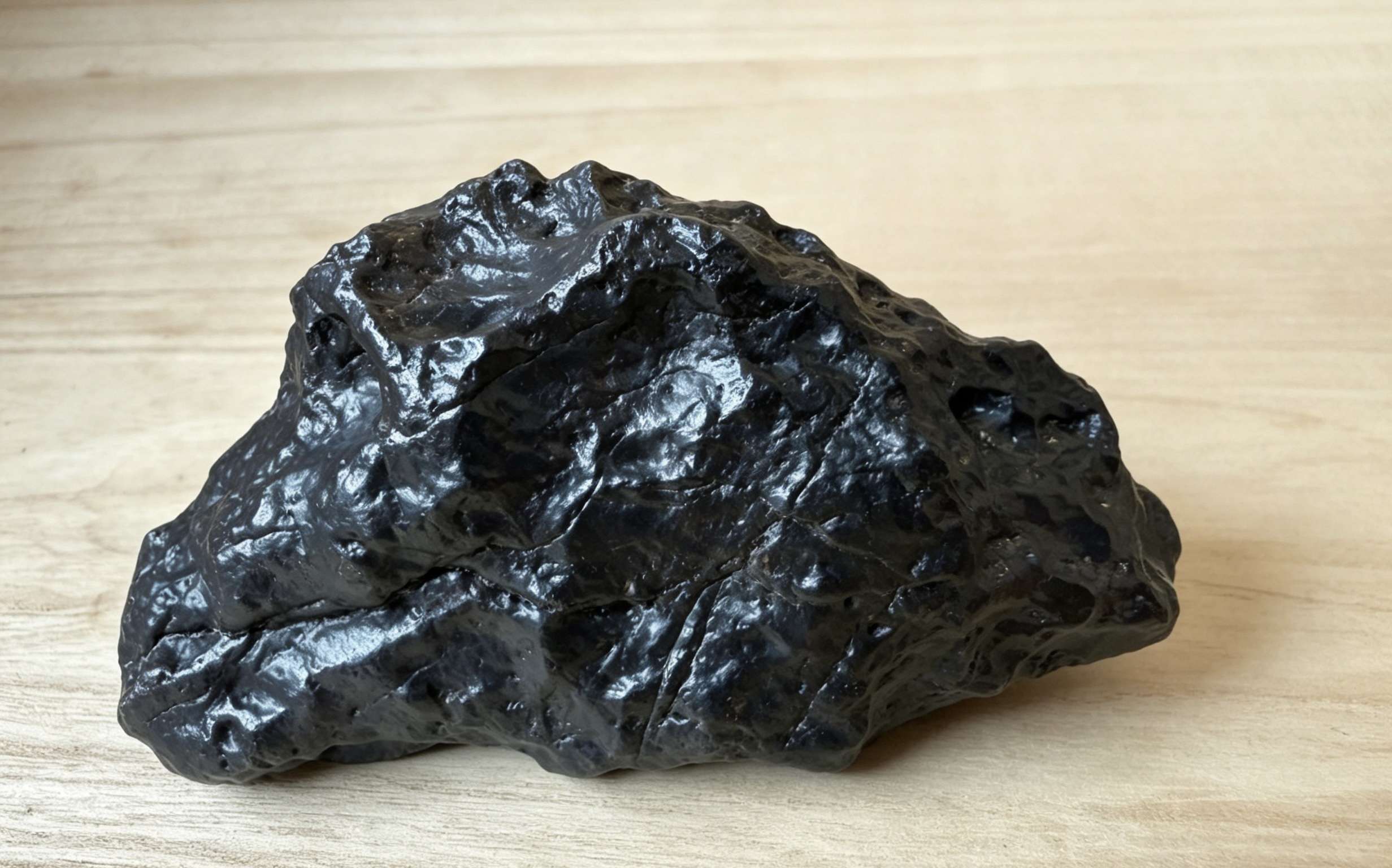 天然铁陨石原石｜来自宇宙的天外来客