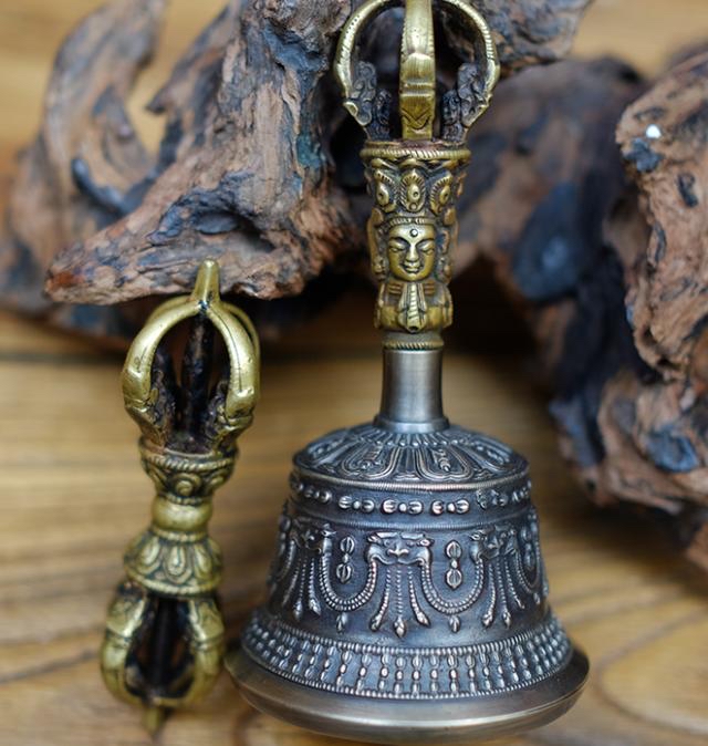藏传老铃铛法器鉴定，新铜复刻做旧一眼分辨