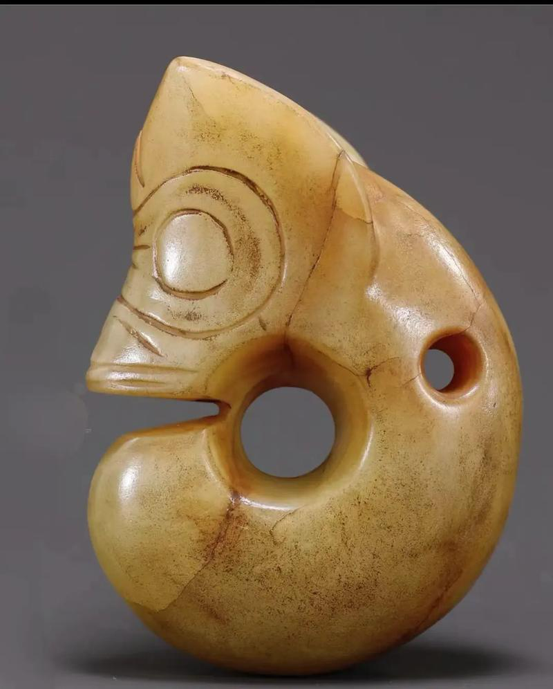 新石器红山文化玉器工艺特征与真品存世现状