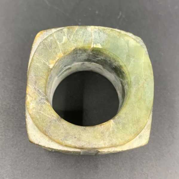 玉琮收藏指南：良渚玉琮真伪、品级、市场行情