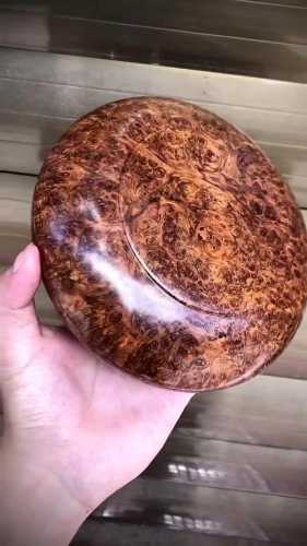 海南黄花梨瘿木赏析，特定产区孕育的瘿瘤纹理特点
