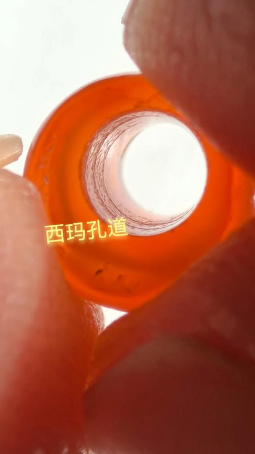 珠串选购看孔道，孔道细节看穿珠串新旧